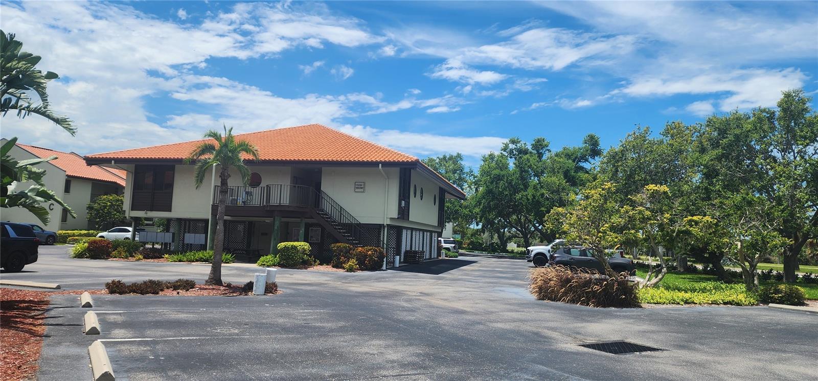 WANDER RESIDENCES OF TIERRA VERDE - Residential Lease