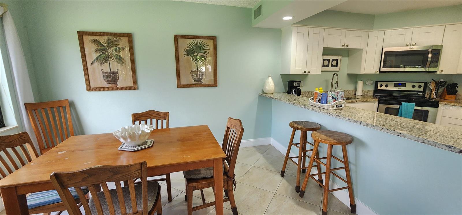 WANDER RESIDENCES OF TIERRA VERDE - Residential Lease