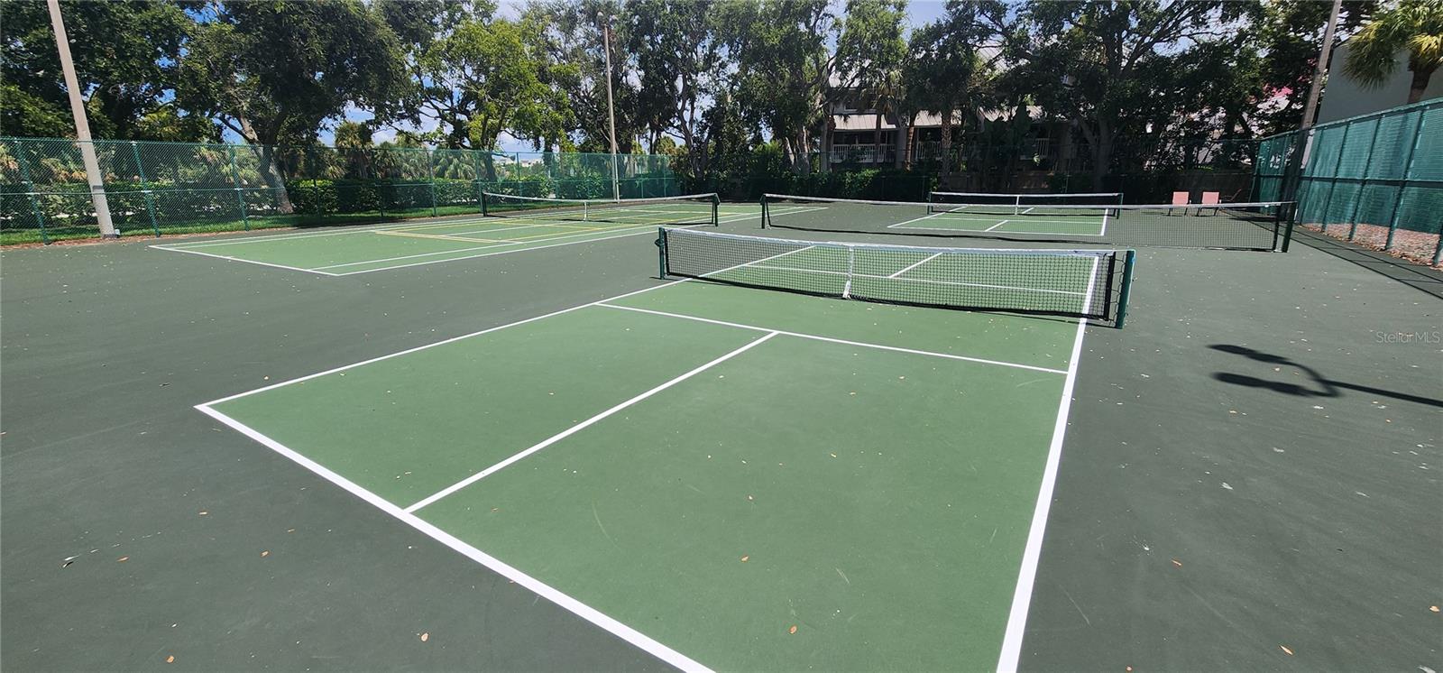 WANDER RESIDENCES OF TIERRA VERDE - Residential Lease