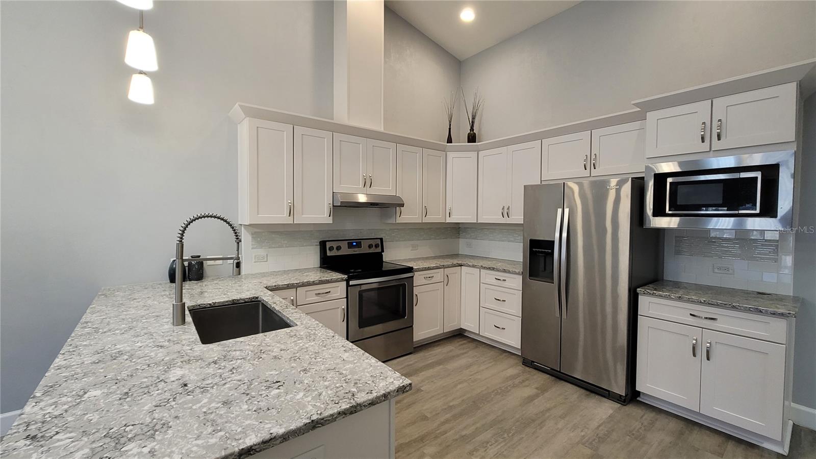 VILLAS OF WEST END UNIT B PH 1 - Residential Lease