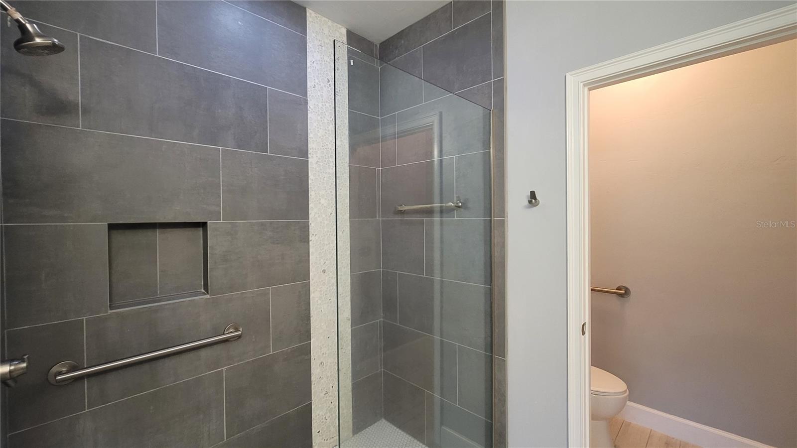 VILLAS OF WEST END UNIT B PH 1 - Residential Lease