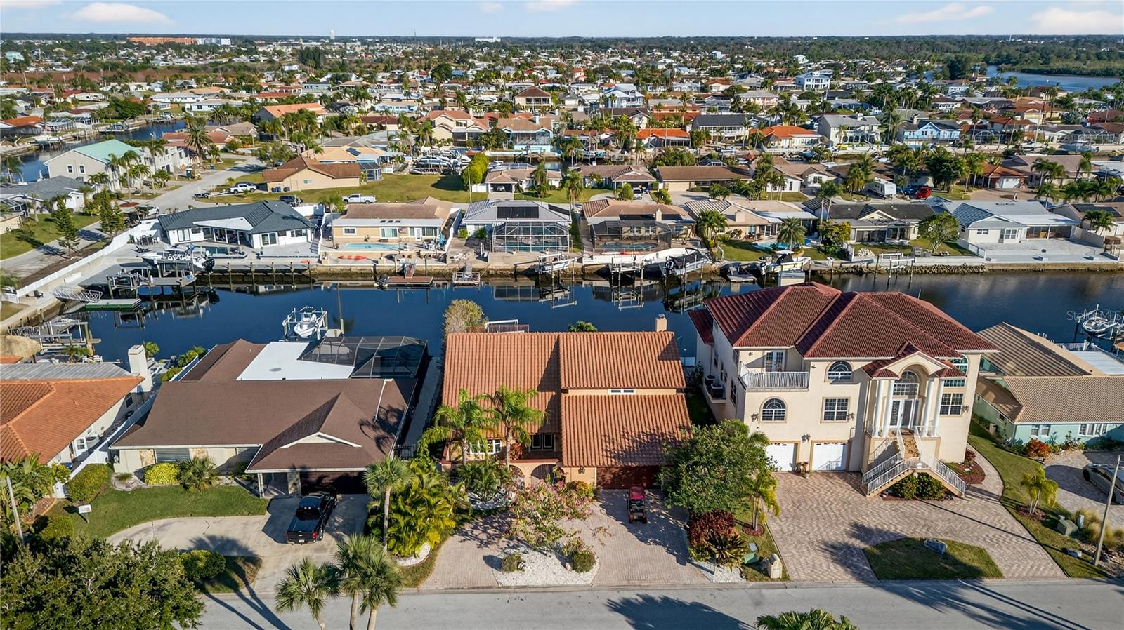 FLOR A MAR - Residential