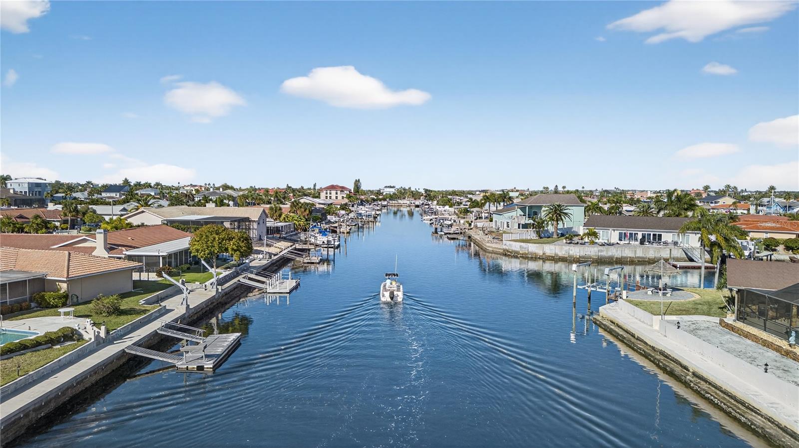 FLOR A MAR - Residential