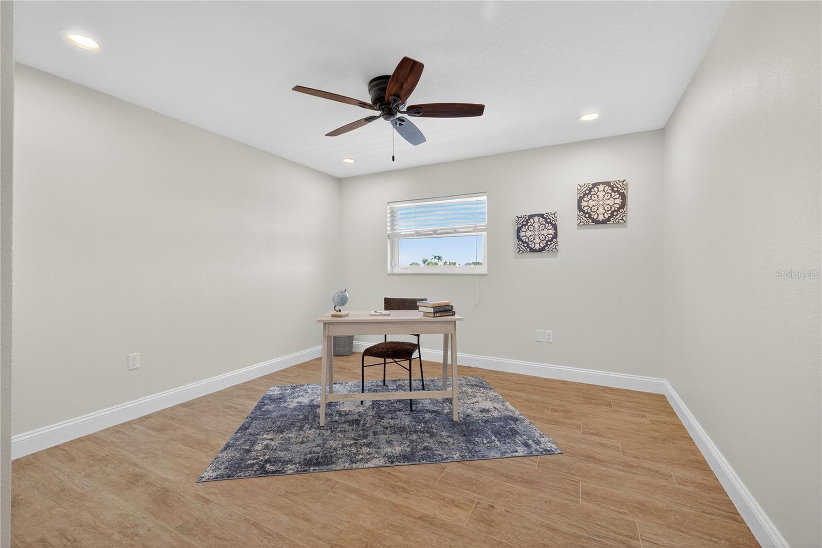 FLOR A MAR - Residential