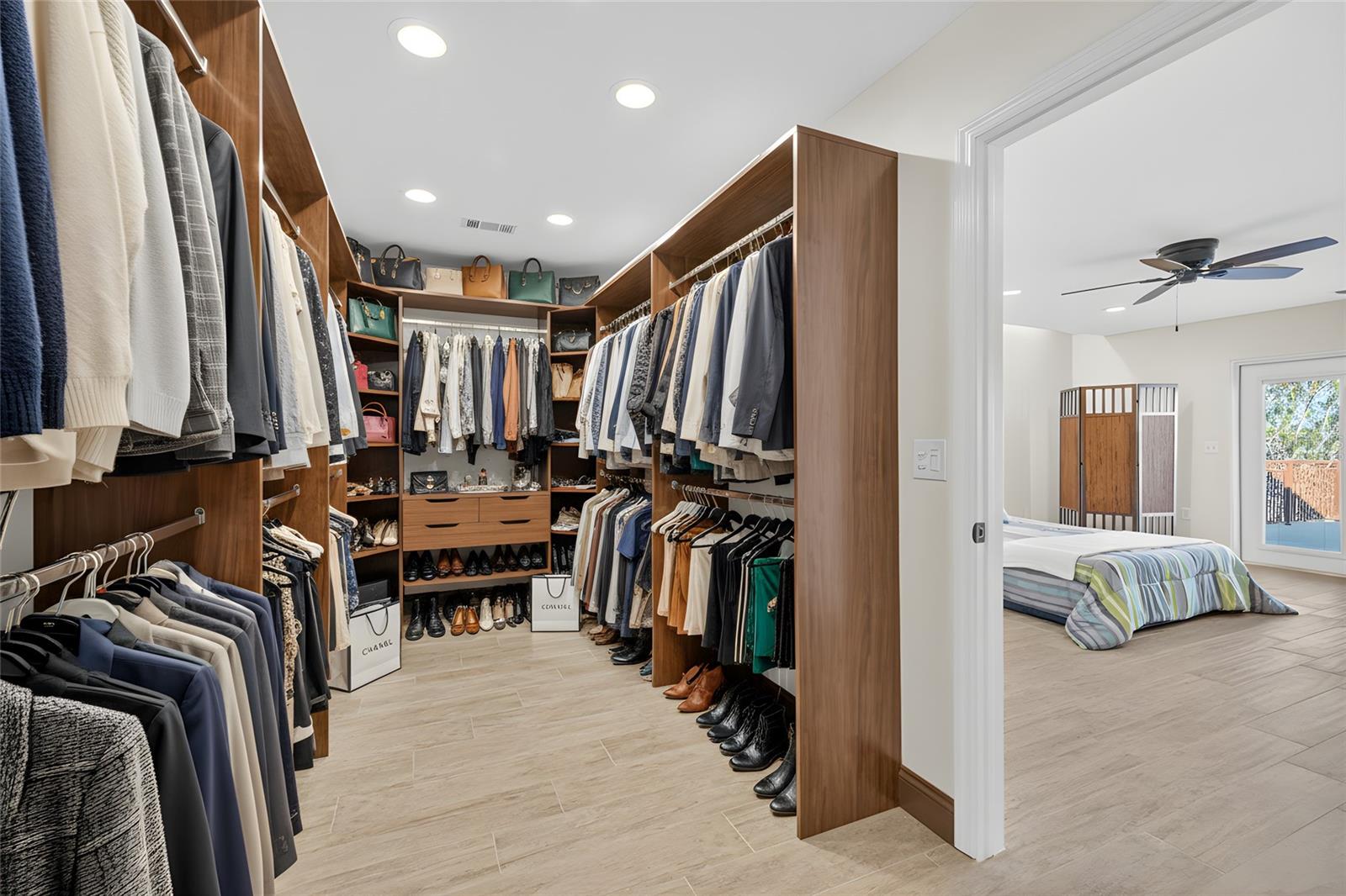 FLOR A MAR - Residential