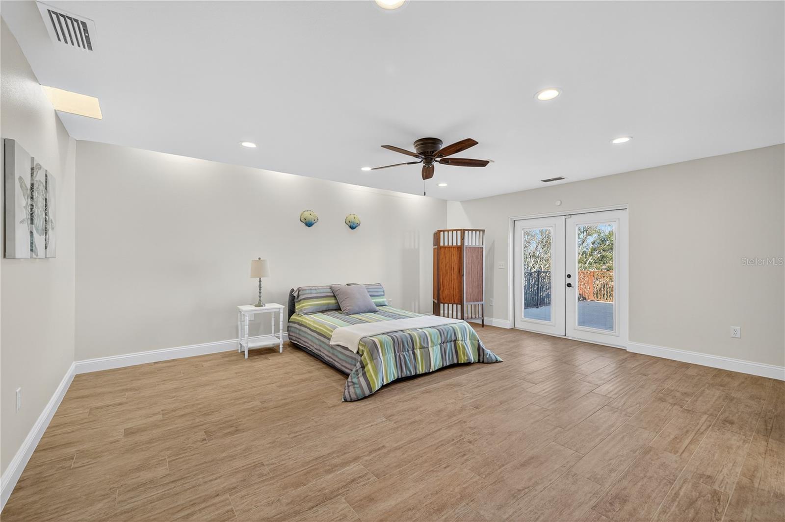 FLOR A MAR - Residential