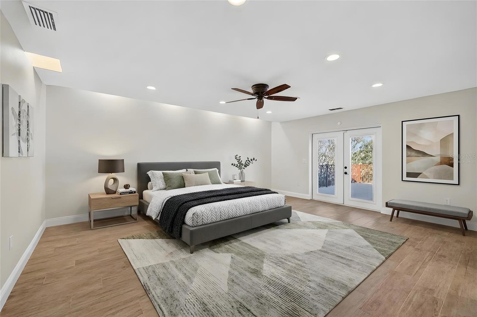 FLOR A MAR - Residential