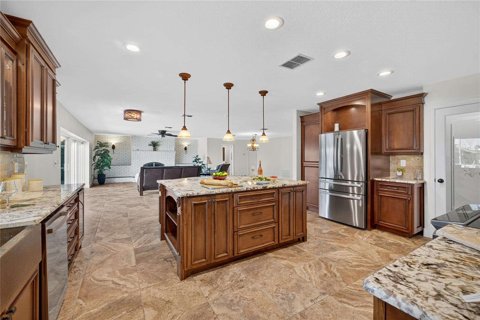 FLOR A MAR - Residential