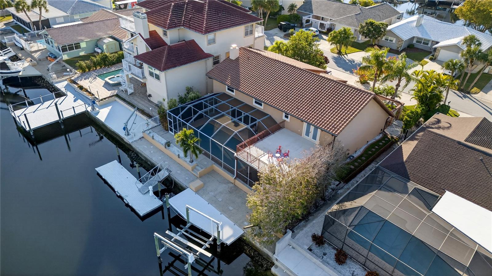 FLOR A MAR - Residential