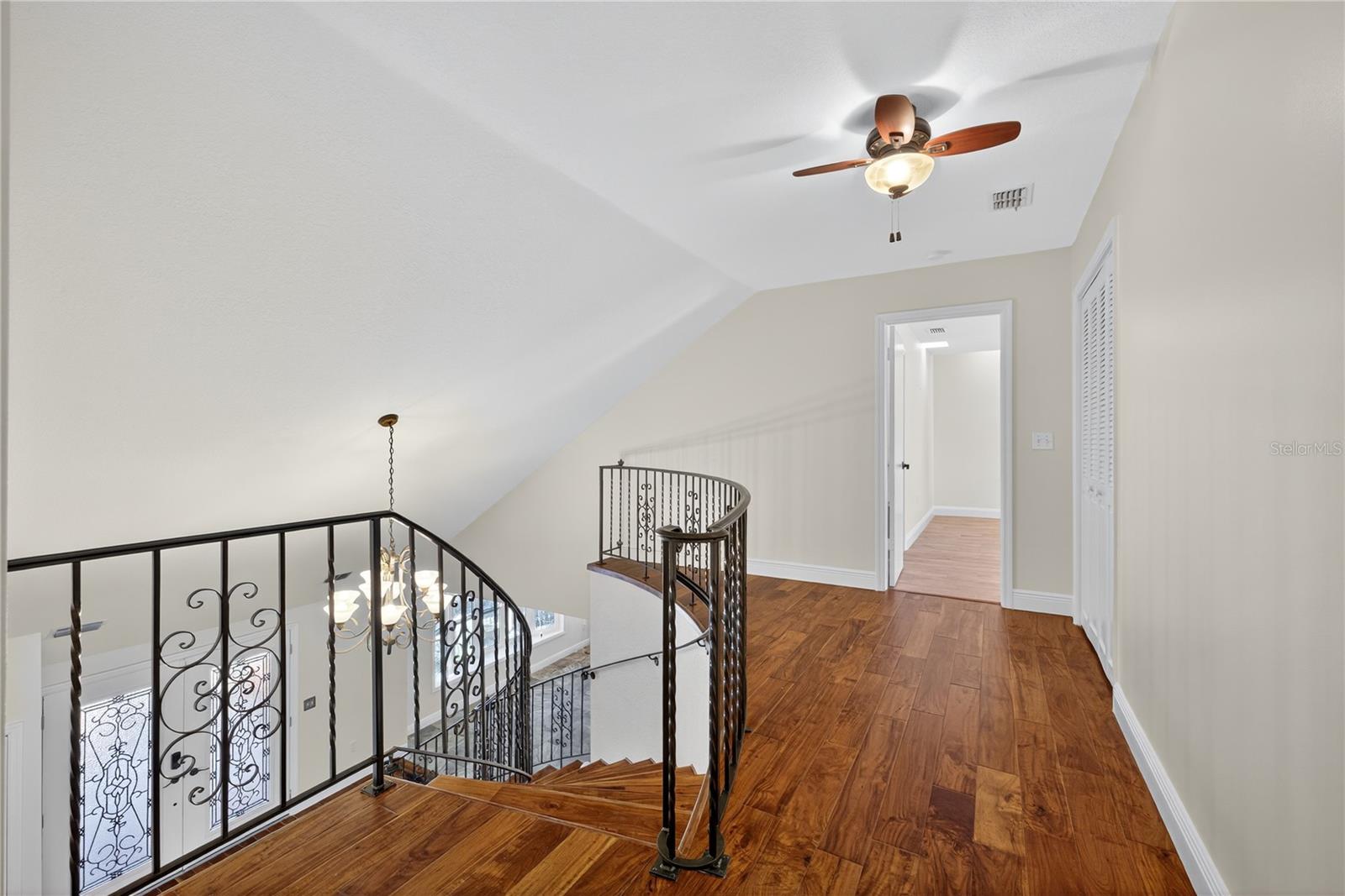 FLOR A MAR - Residential