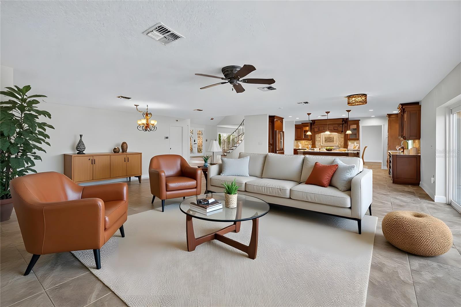 FLOR A MAR - Residential