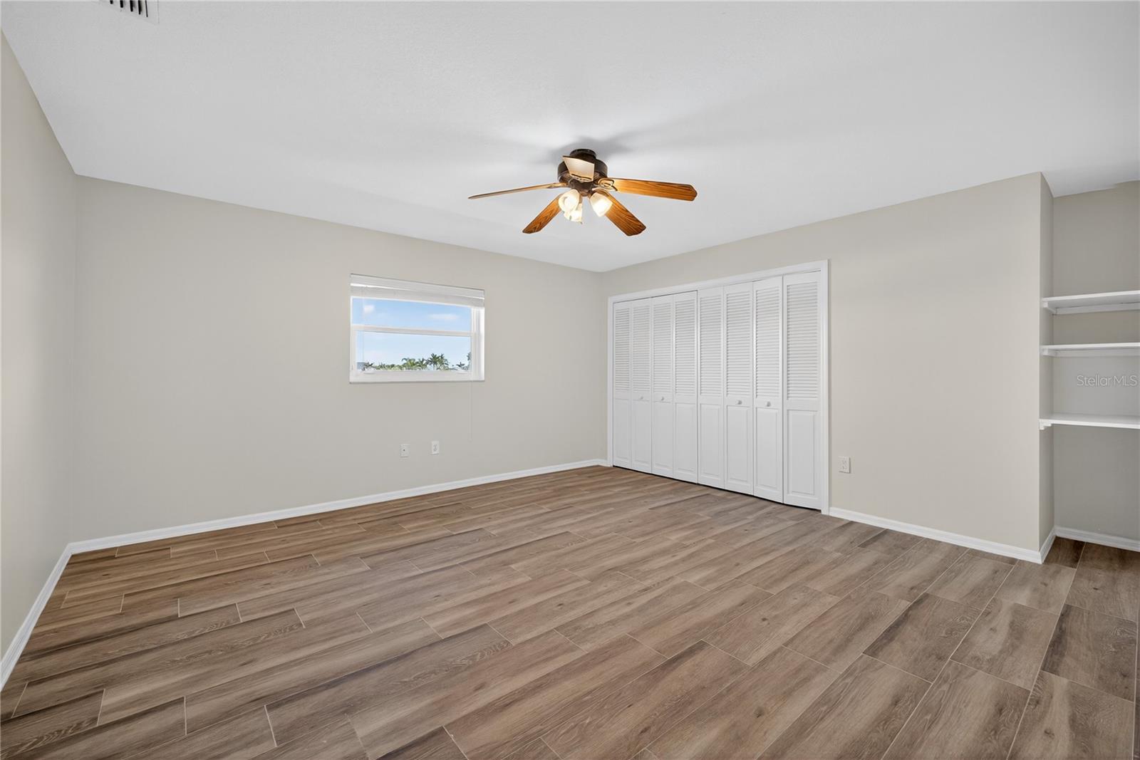 FLOR A MAR - Residential