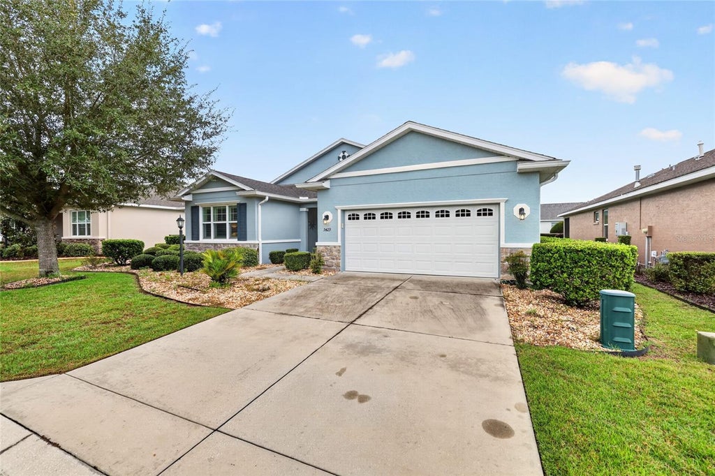 Photo of 9429 SW 98th Terrace, Ocala, FL 34481 (MLS # OM732065)