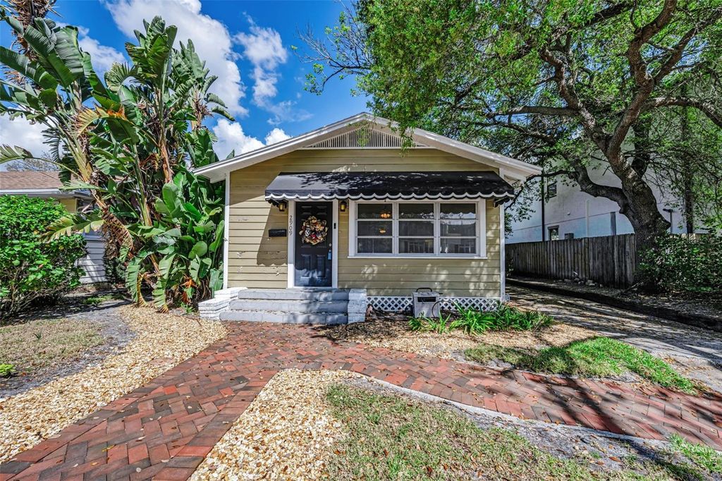 Photo of 2909 W San Isidro Street, Tampa, FL 33629 (MLS # TB8482211)