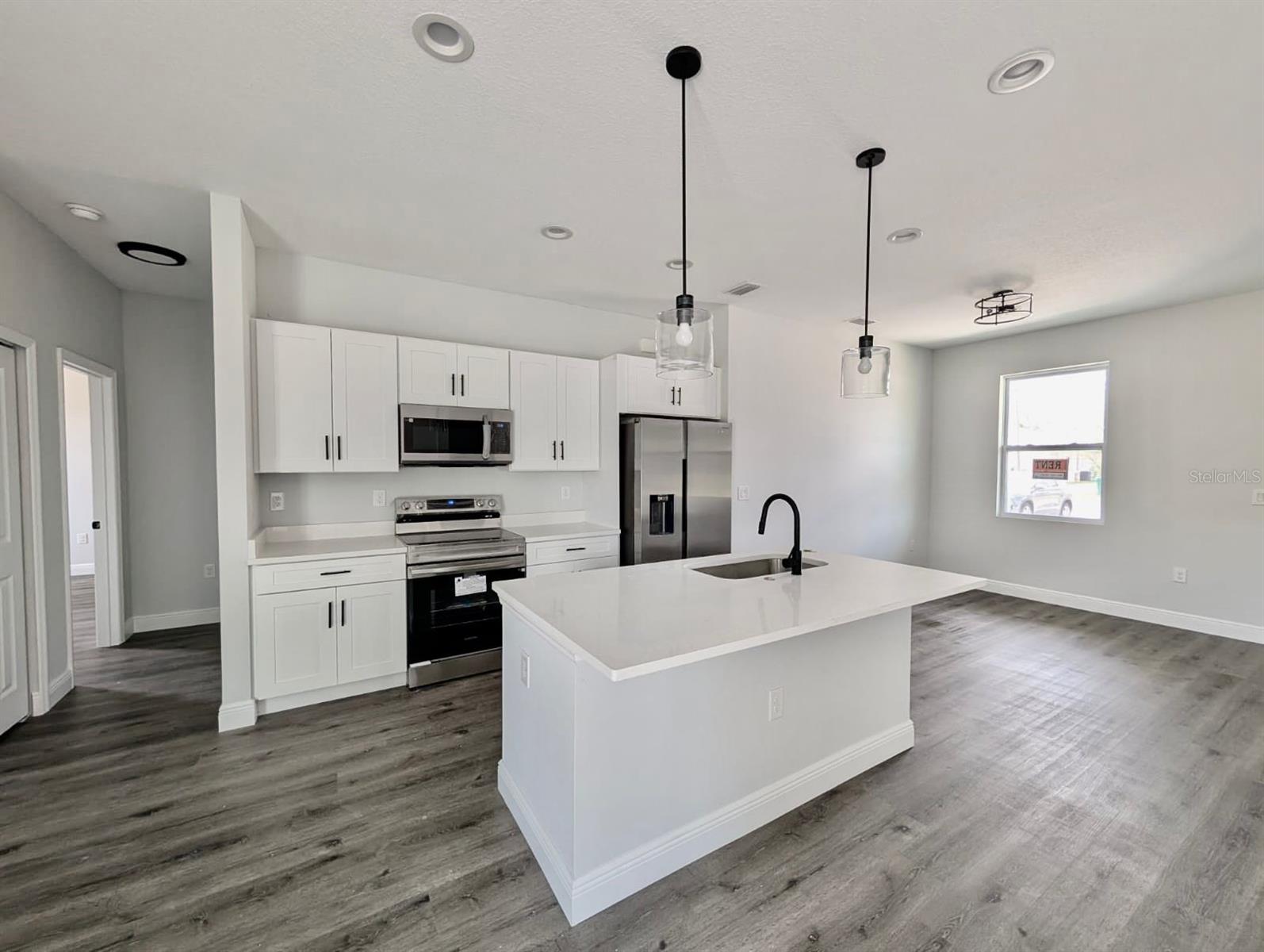 21295 WYNYARD AVENUE