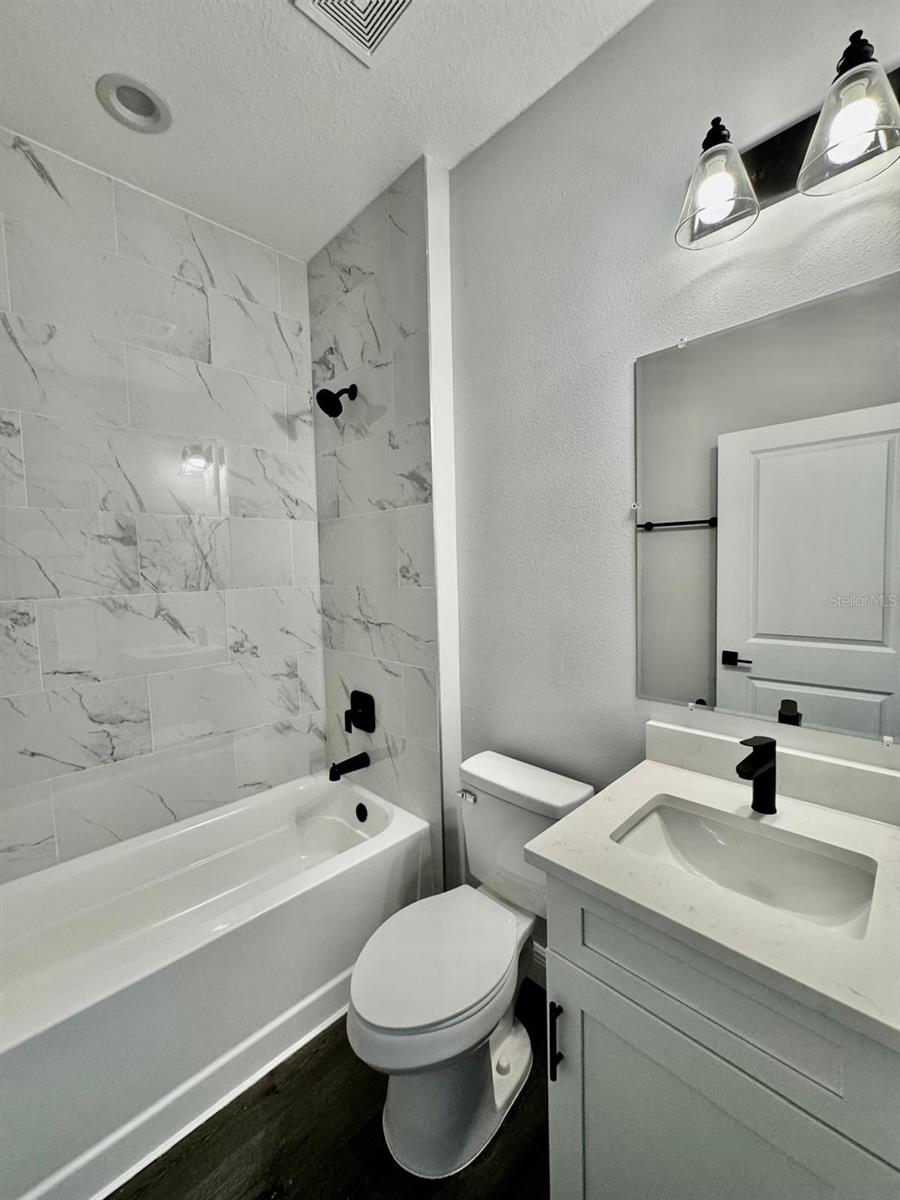 21295 WYNYARD AVENUE