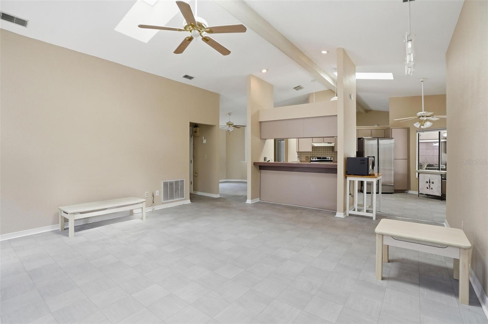 SPRING HILL - Residential