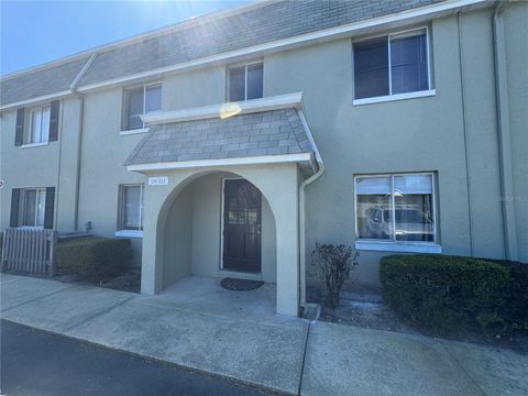 Photo of 525 Conway Road #220, Orlando, FL 32807 (MLS # O6393001)