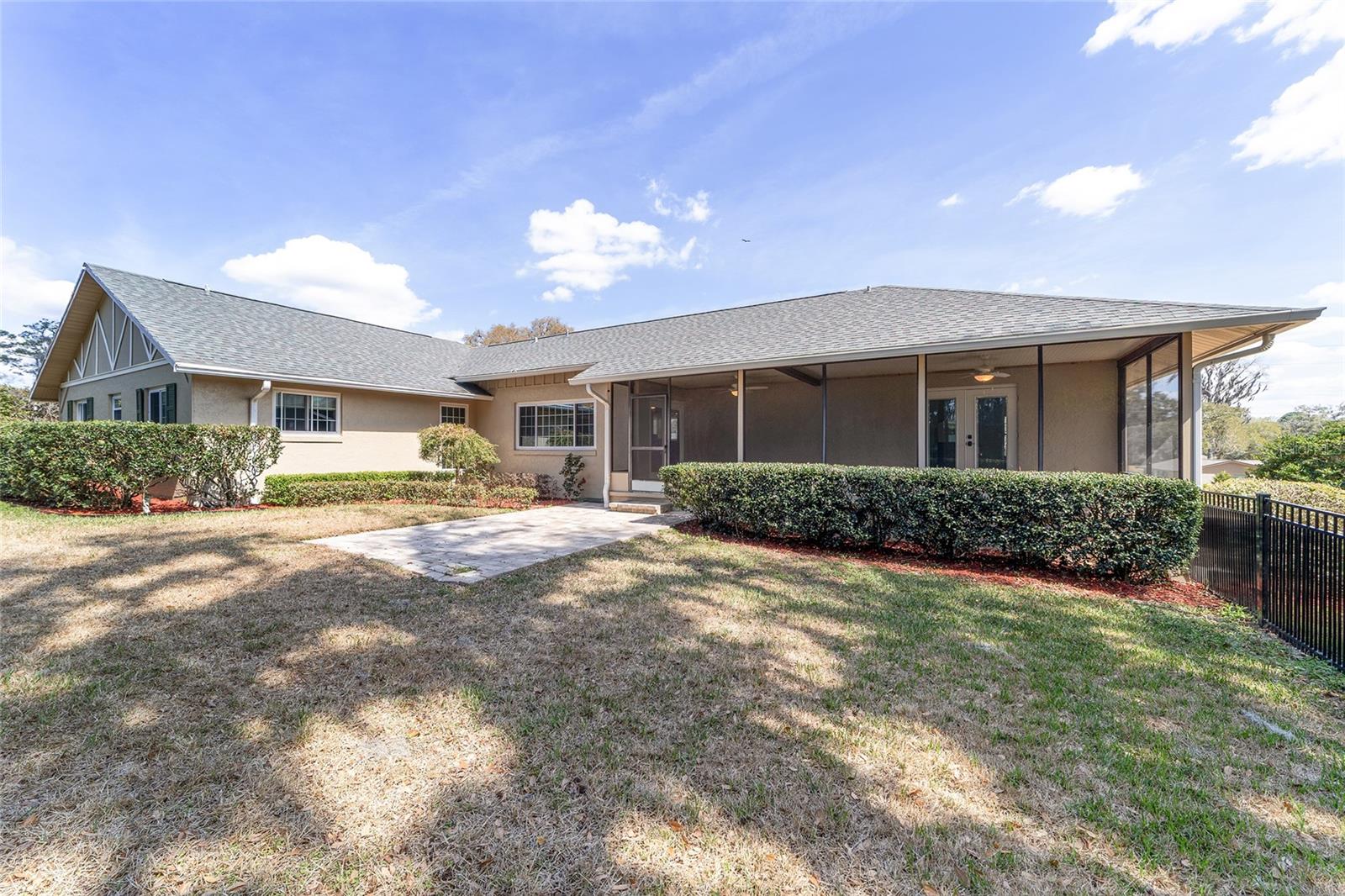 GOLDEN HILLS TURF & COUNTRY CLUB - Residential