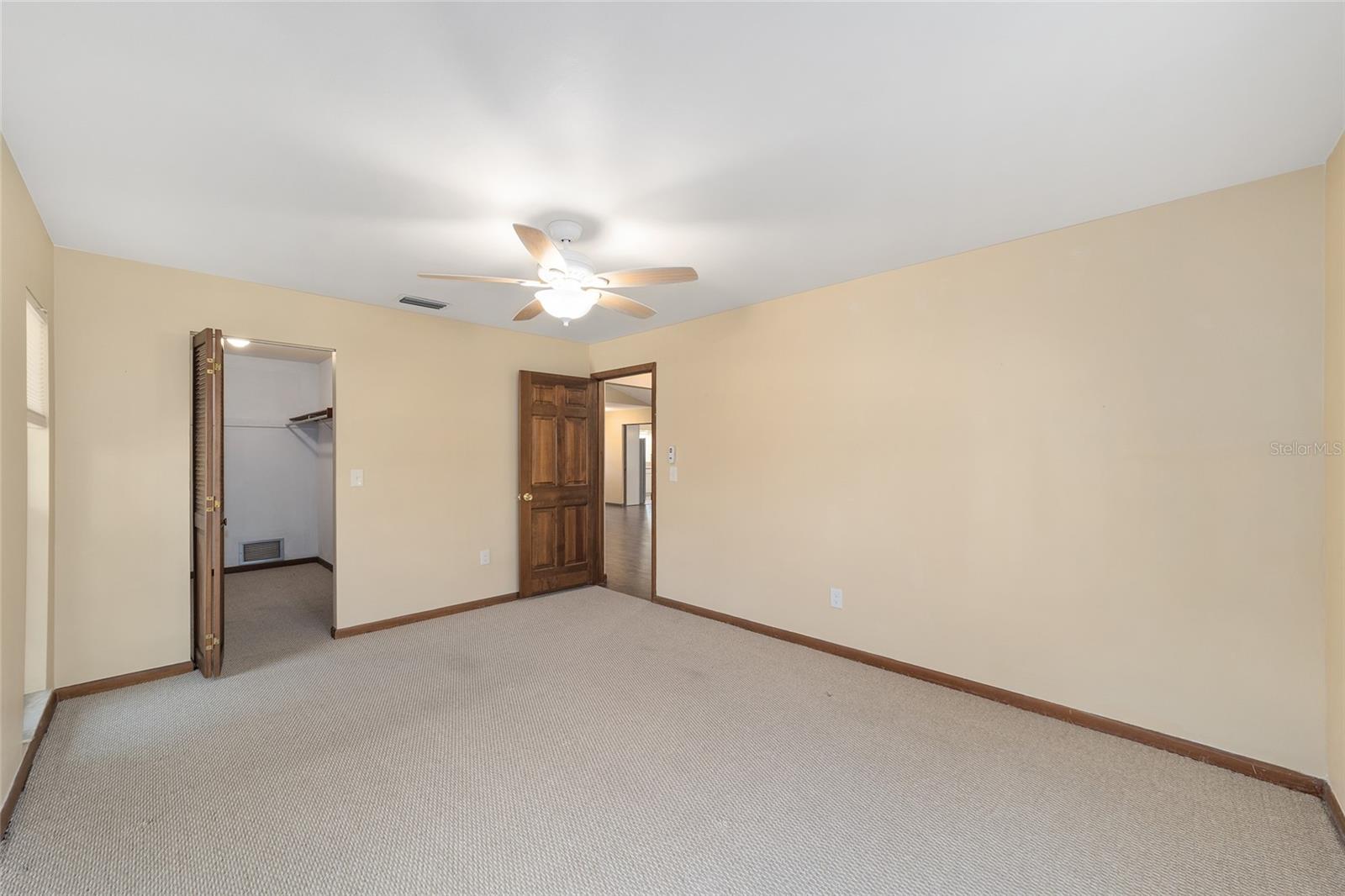 GOLDEN HILLS TURF & COUNTRY CLUB - Residential