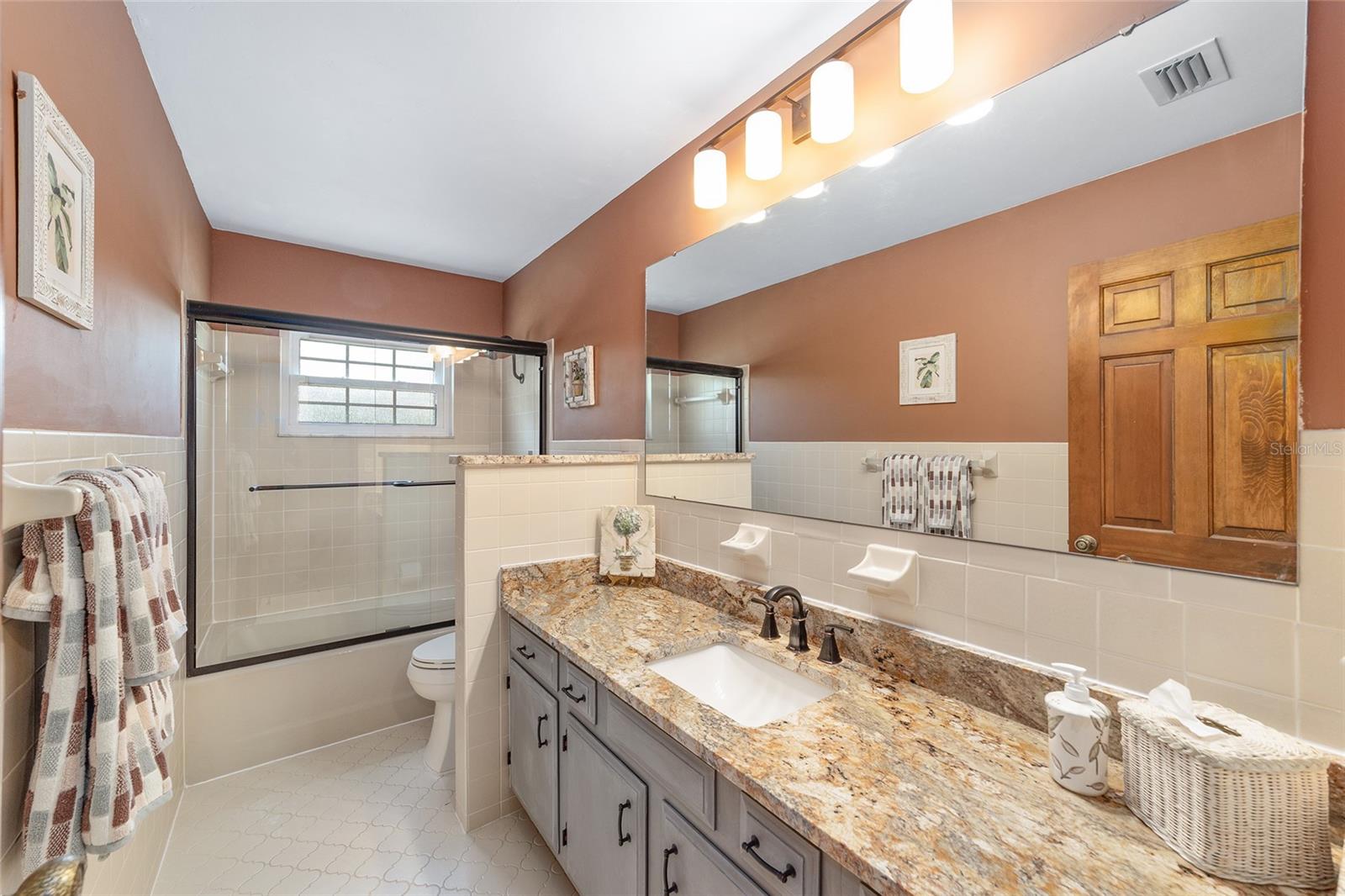 GOLDEN HILLS TURF & COUNTRY CLUB - Residential