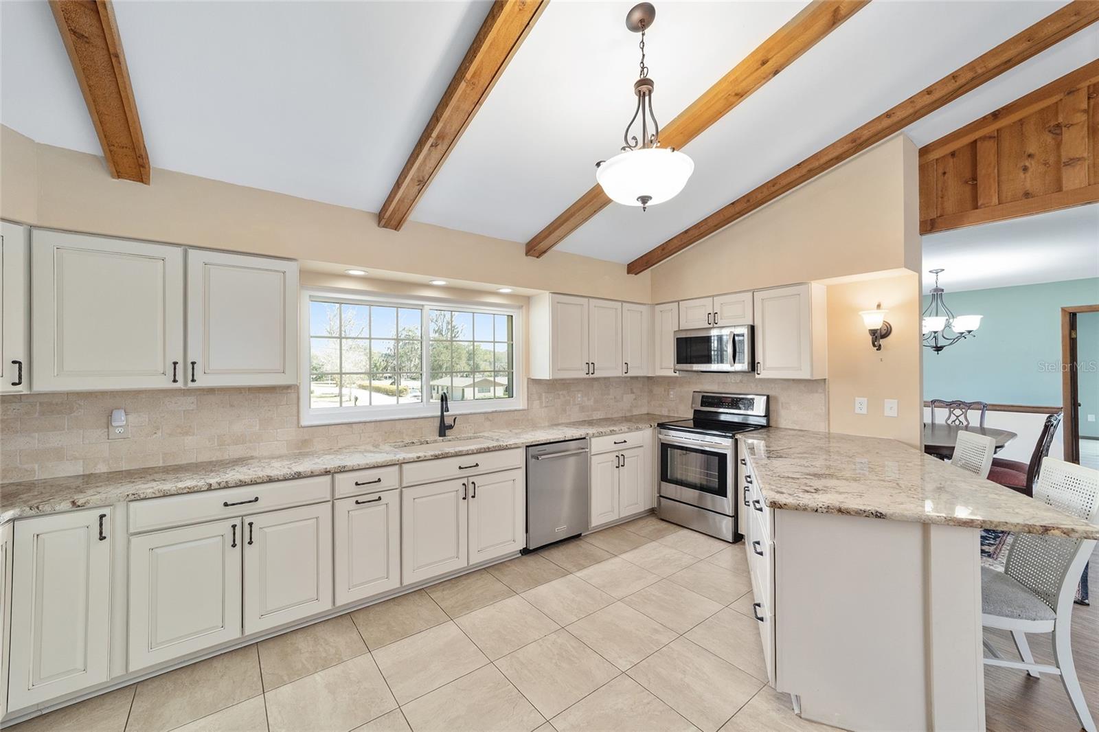 GOLDEN HILLS TURF & COUNTRY CLUB - Residential