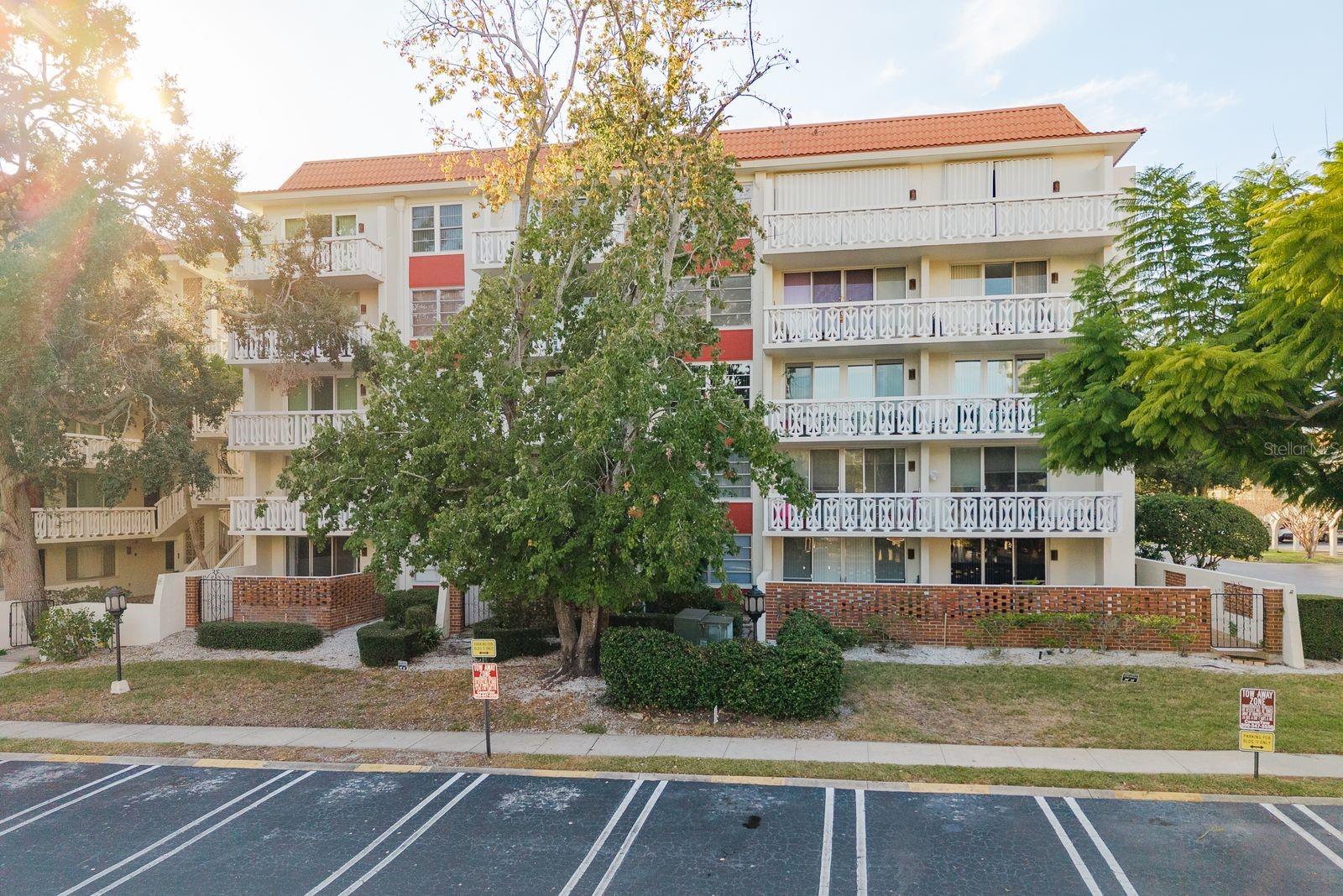 SEVILLE CONDO 11 - Residential