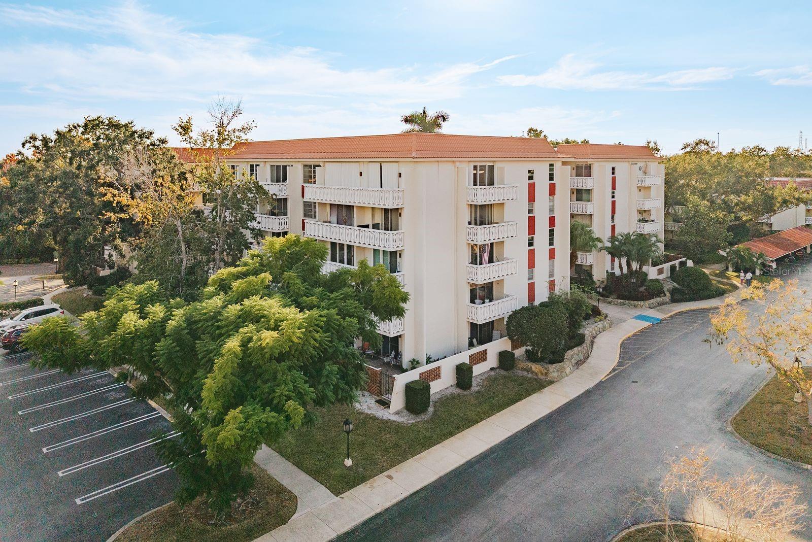 SEVILLE CONDO 11 - Residential