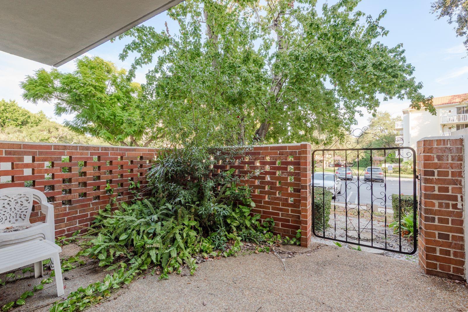 SEVILLE CONDO 11 - Residential