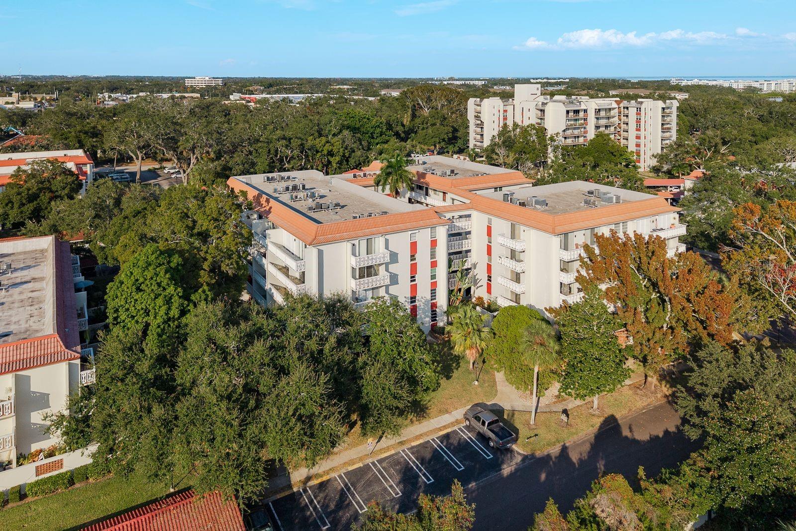 SEVILLE CONDO 11 - Residential