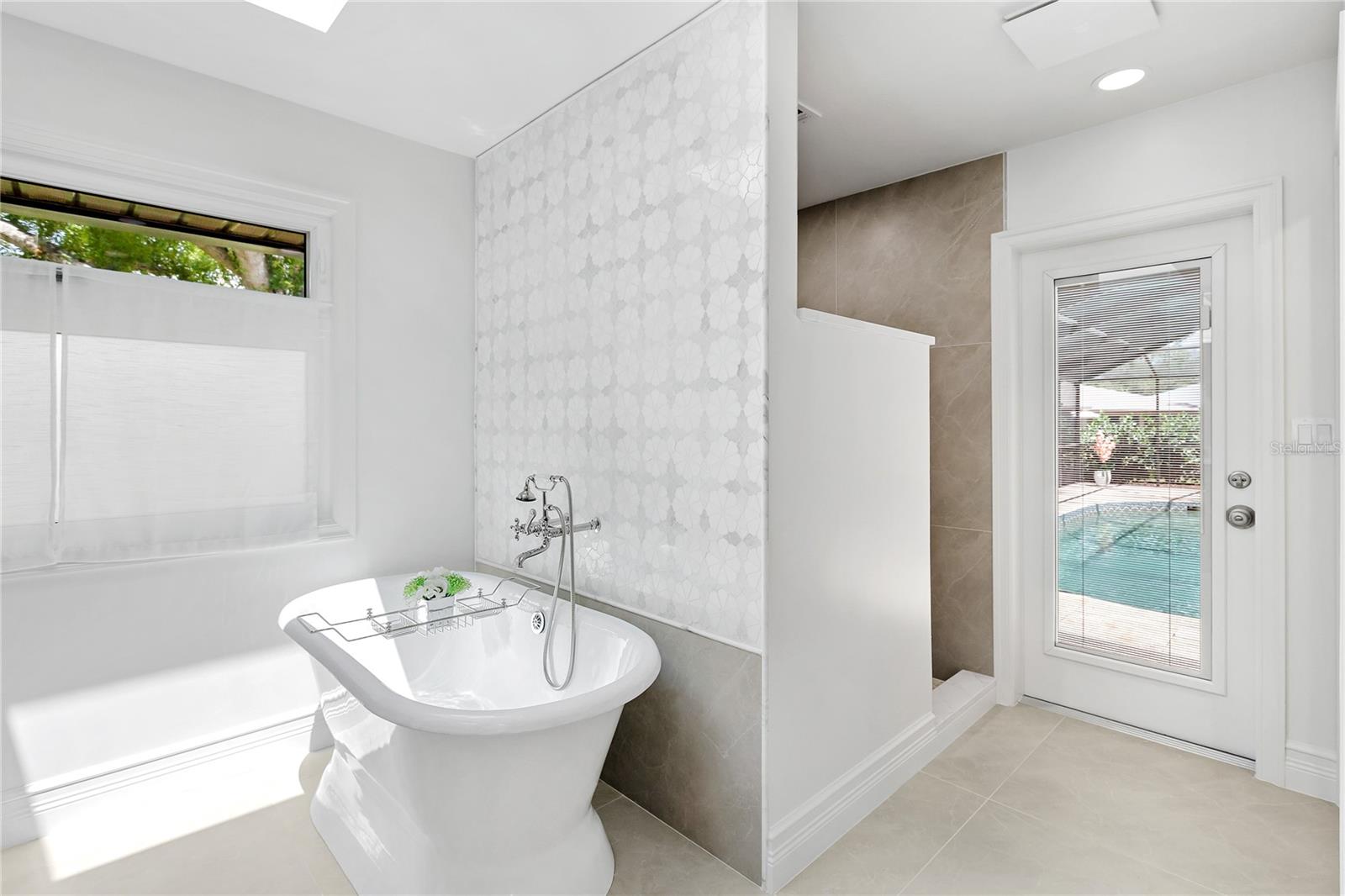 THE MEADOWS - Residential