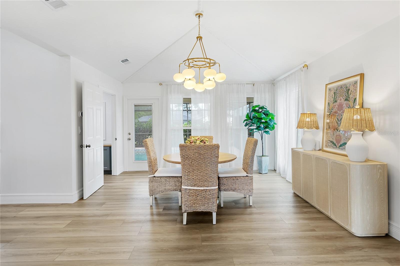 THE MEADOWS - Residential