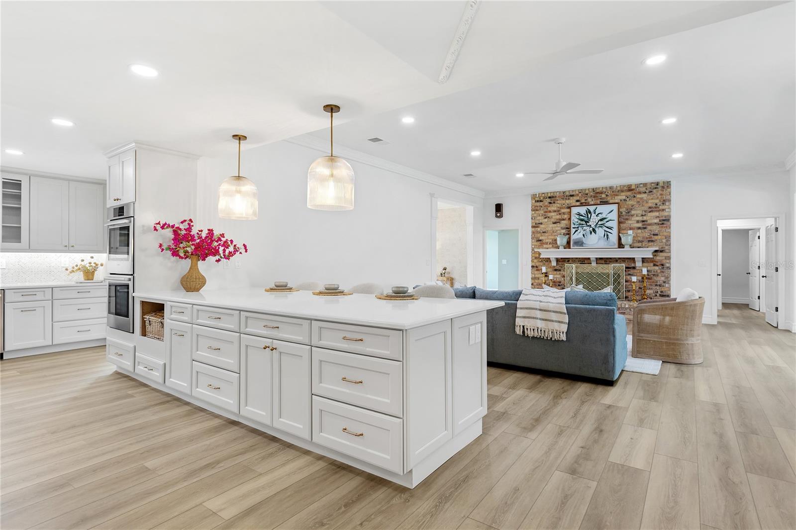 THE MEADOWS - Residential