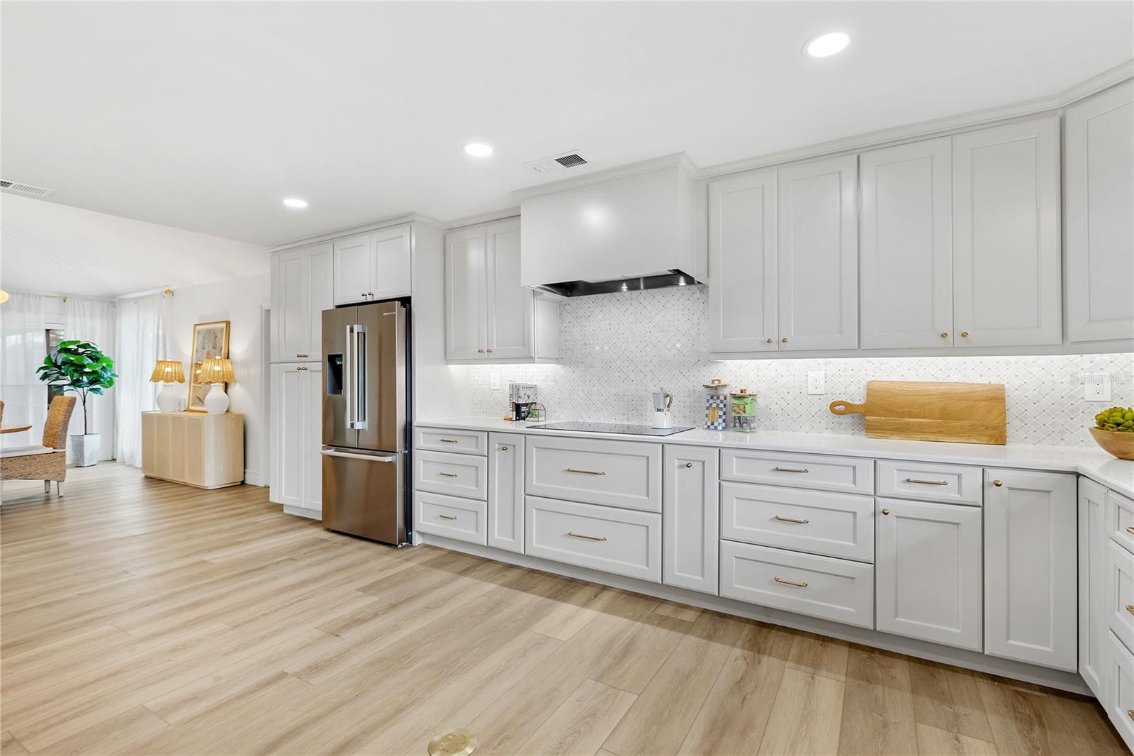 THE MEADOWS - Residential