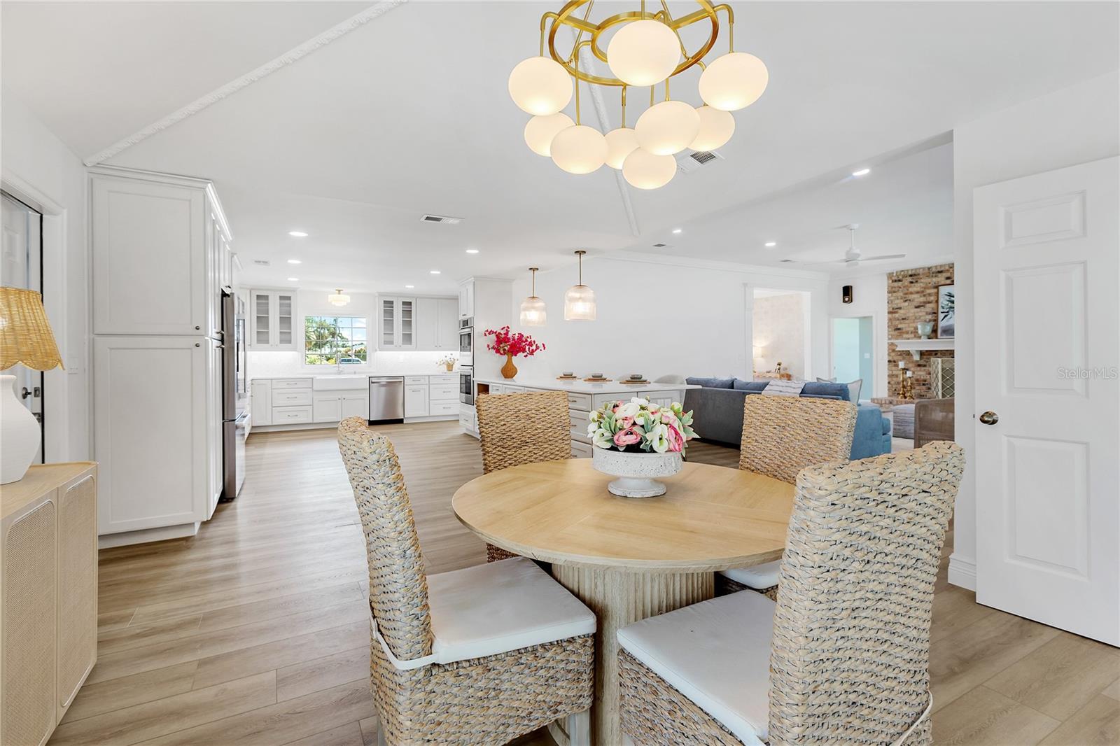 THE MEADOWS - Residential
