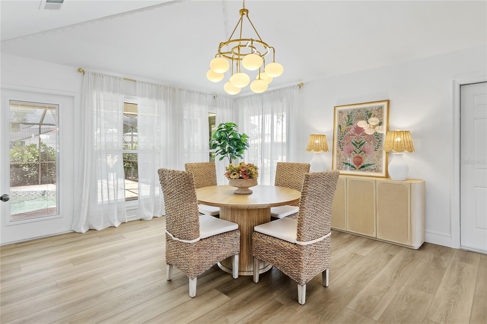 THE MEADOWS - Residential