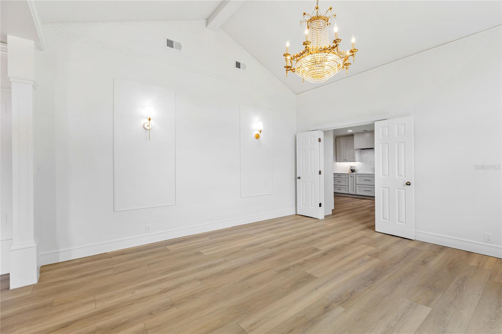 THE MEADOWS - Residential