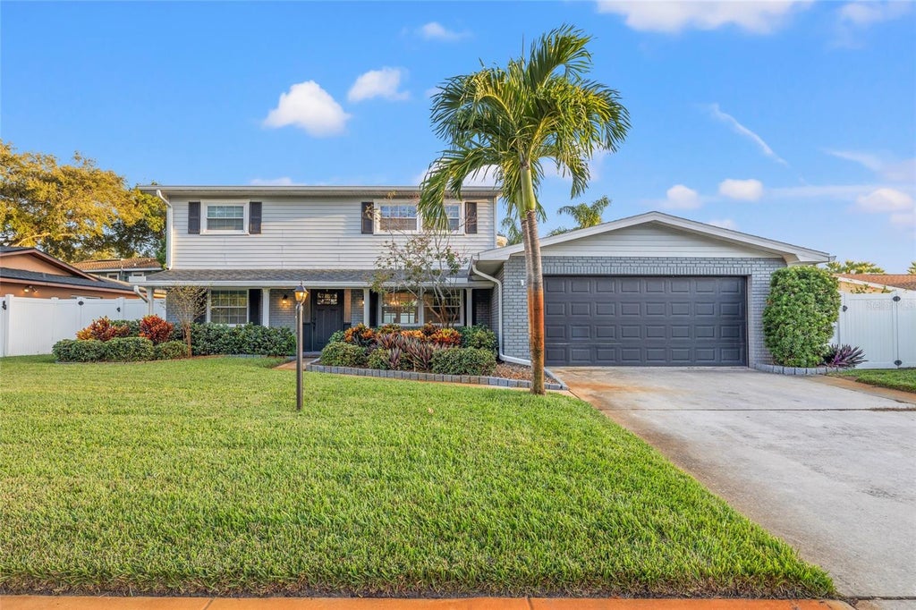 Photo of 9270 119th Avenue, Largo, FL 33773 (MLS # TB8555256)