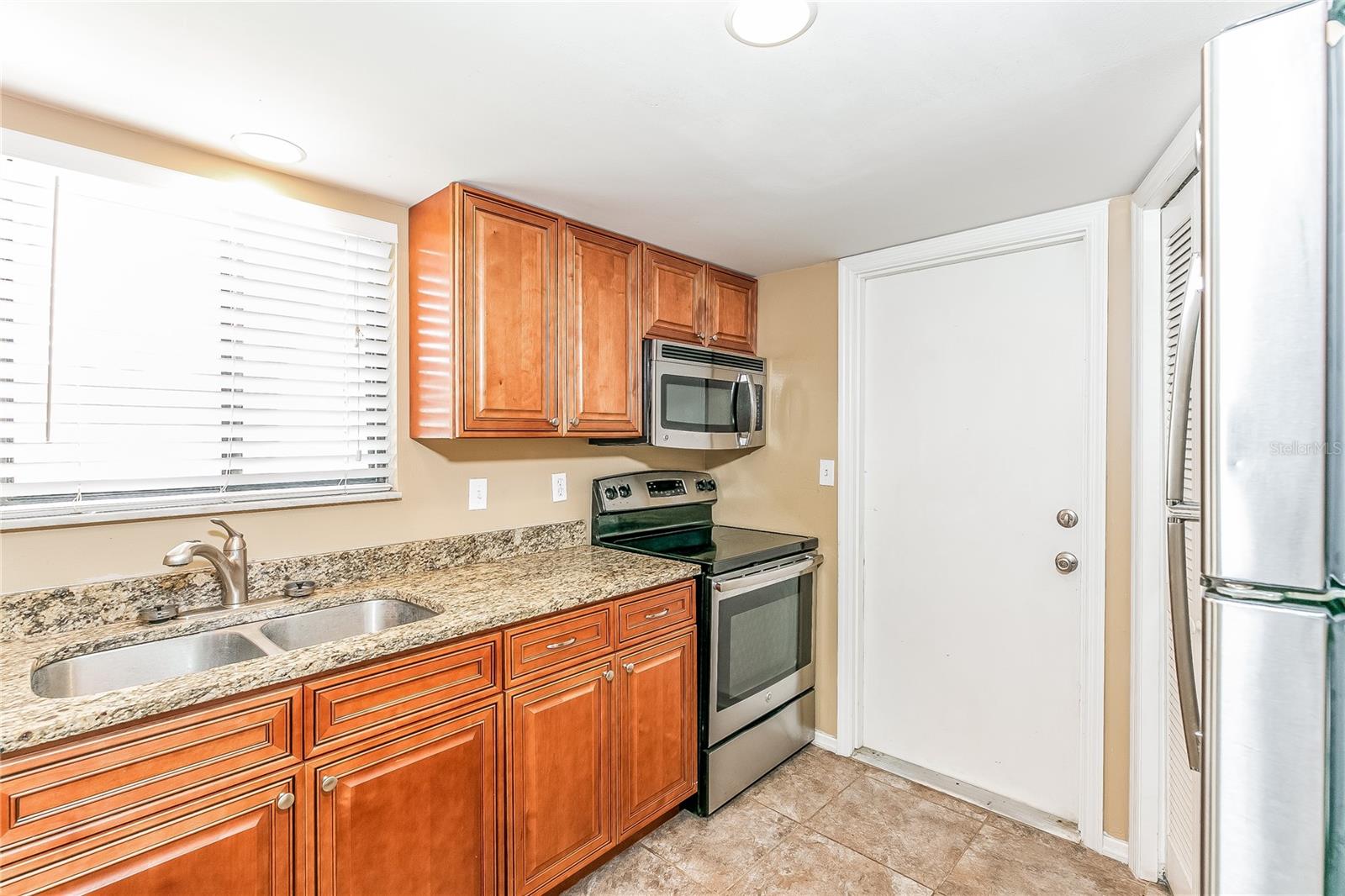 ROCKET CITY - Residential Lease