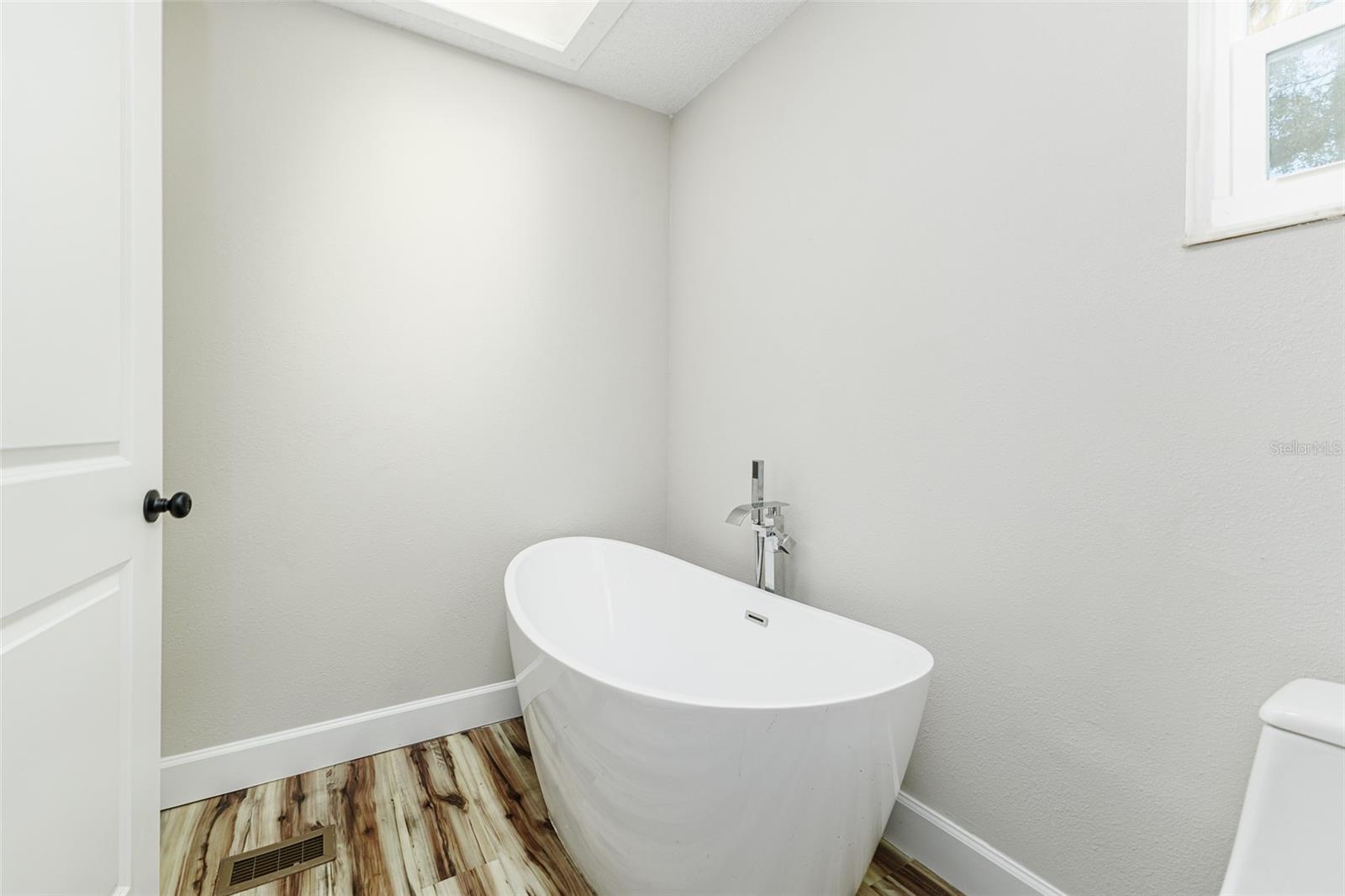 TIMBERLK ESTATES - Residential