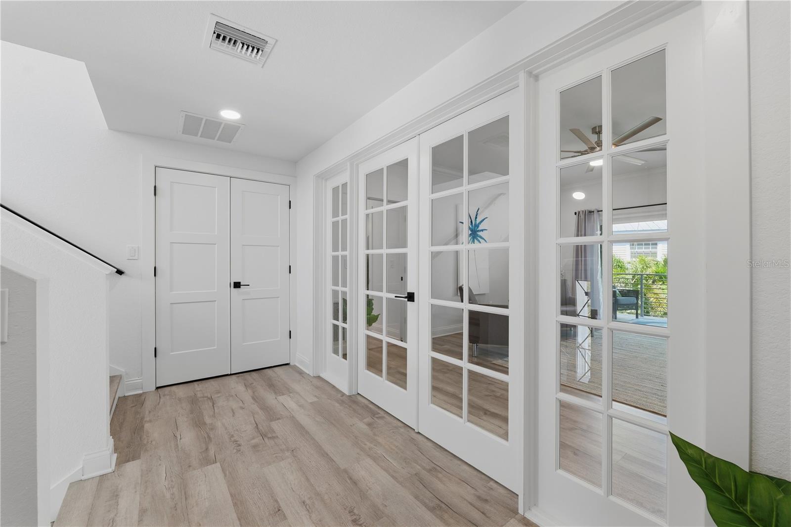 KIPPS COLONY ESTATES AT PASADENA YACHT/COUNTRY CL - Residential