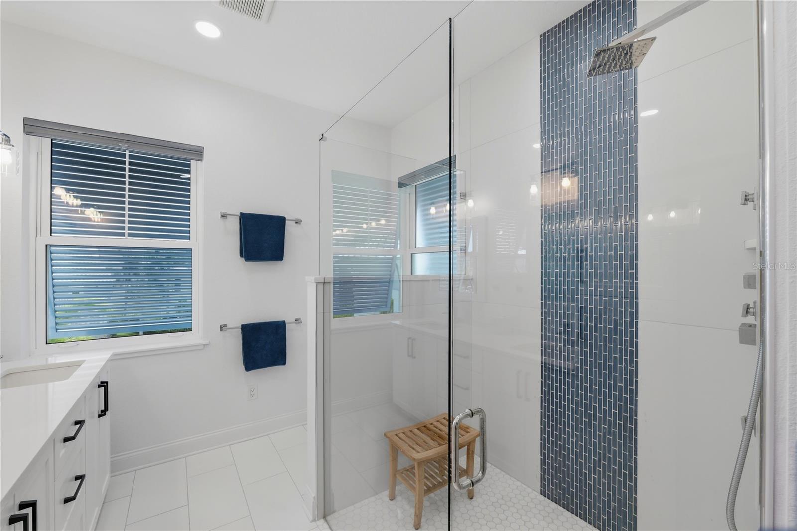 KIPPS COLONY ESTATES AT PASADENA YACHT/COUNTRY CL - Residential