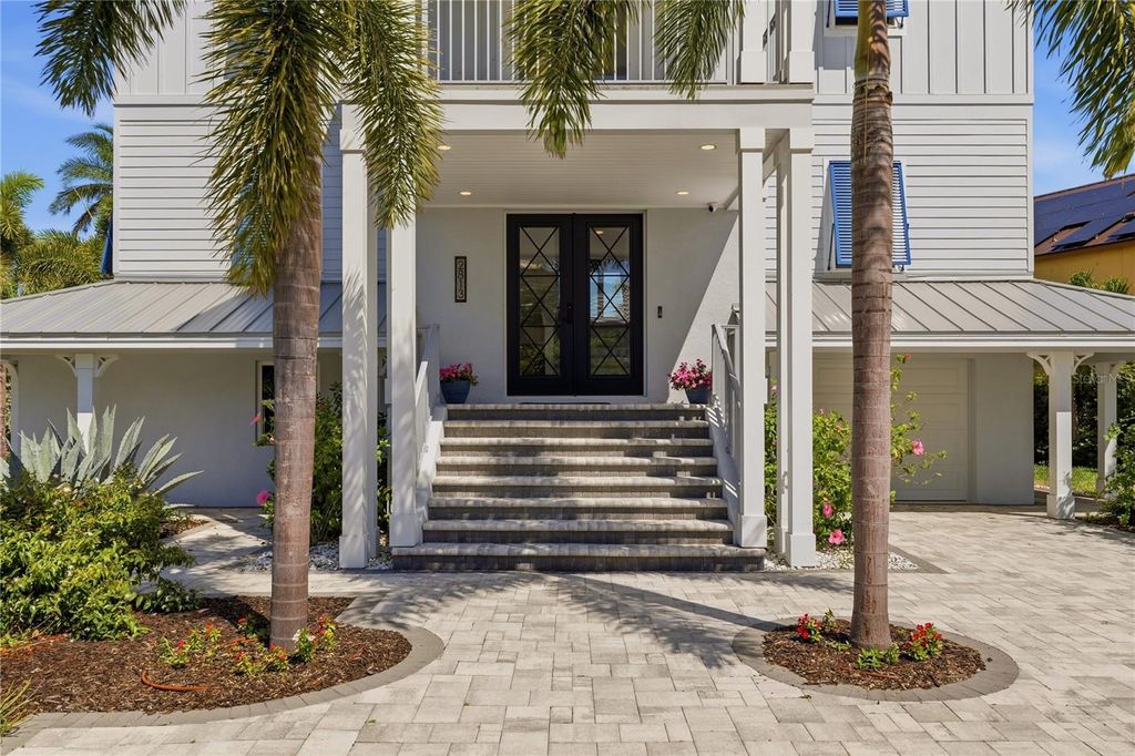 Photo of 2813 Kipps Colony Drive S, Gulfport, FL 33707 (MLS # TB8496341)