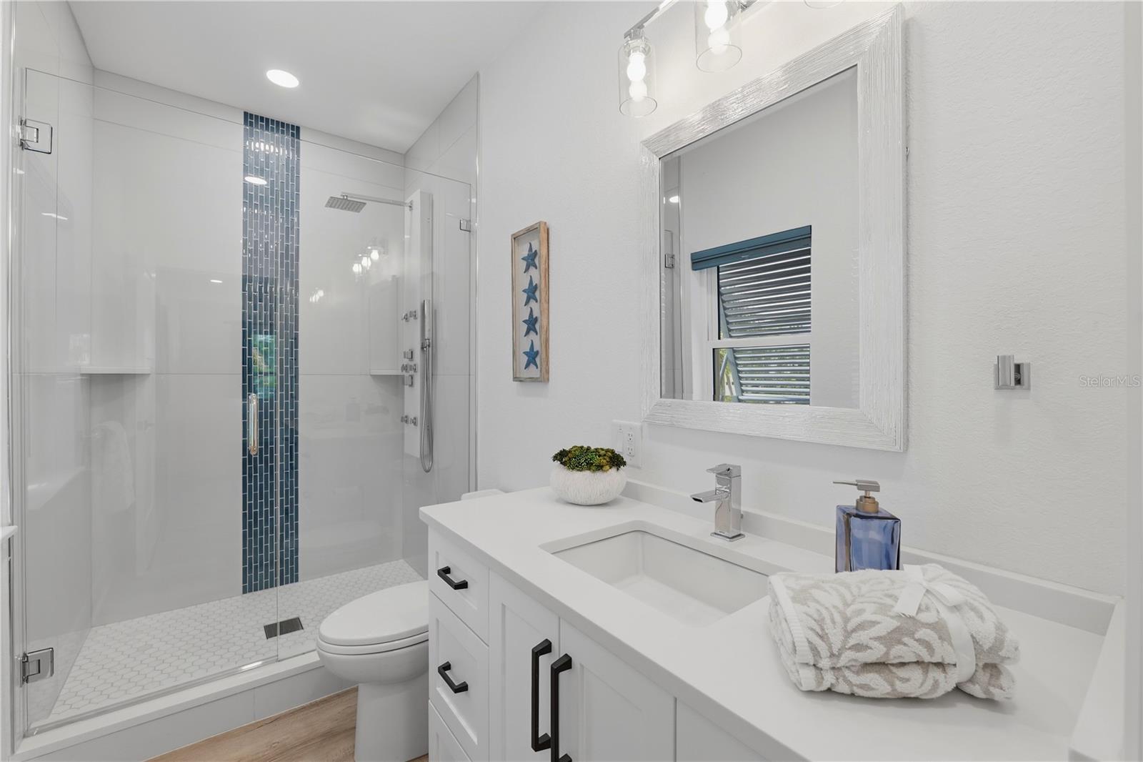 KIPPS COLONY ESTATES AT PASADENA YACHT/COUNTRY CL - Residential