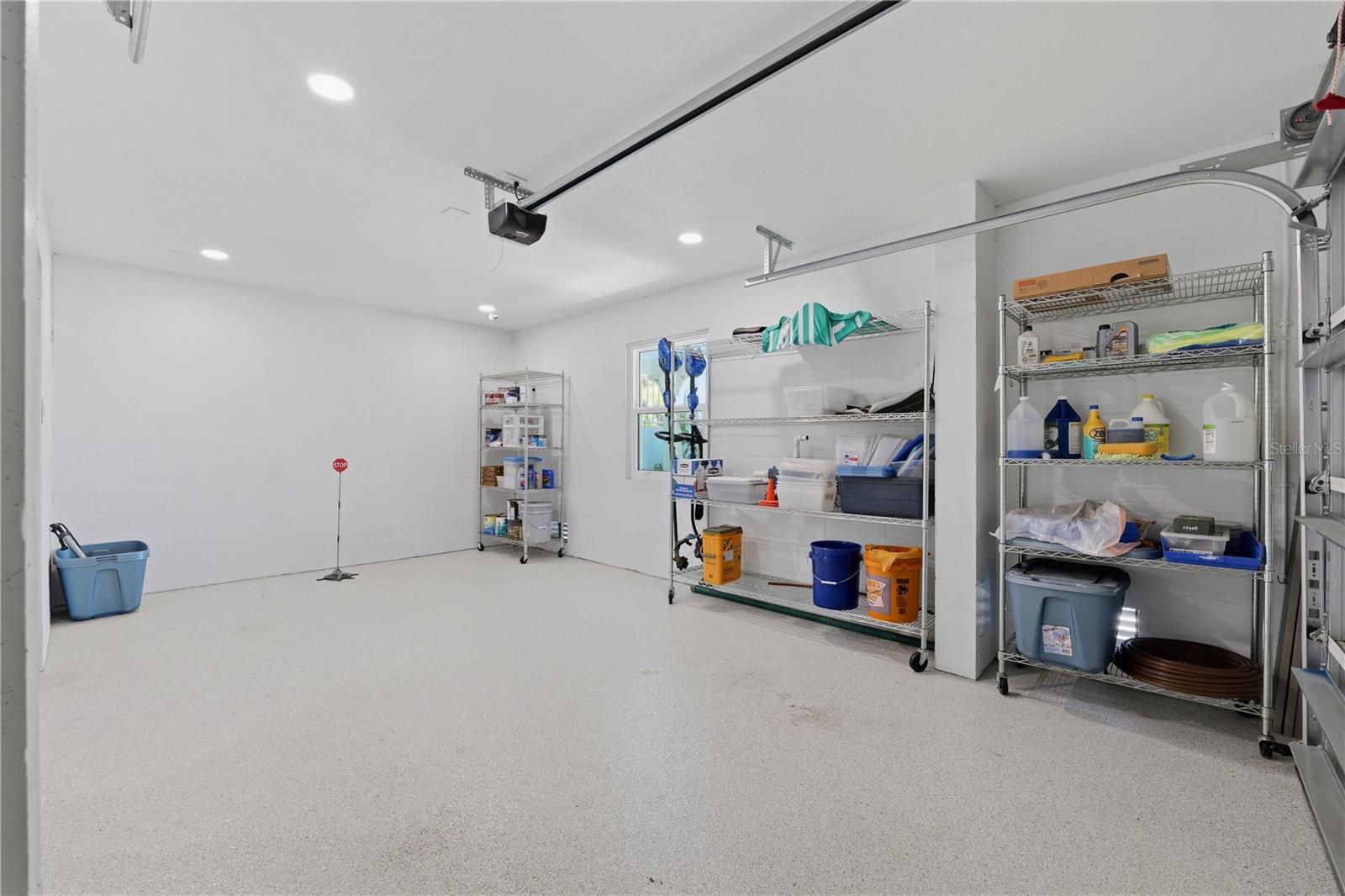 KIPPS COLONY ESTATES AT PASADENA YACHT/COUNTRY CL - Residential