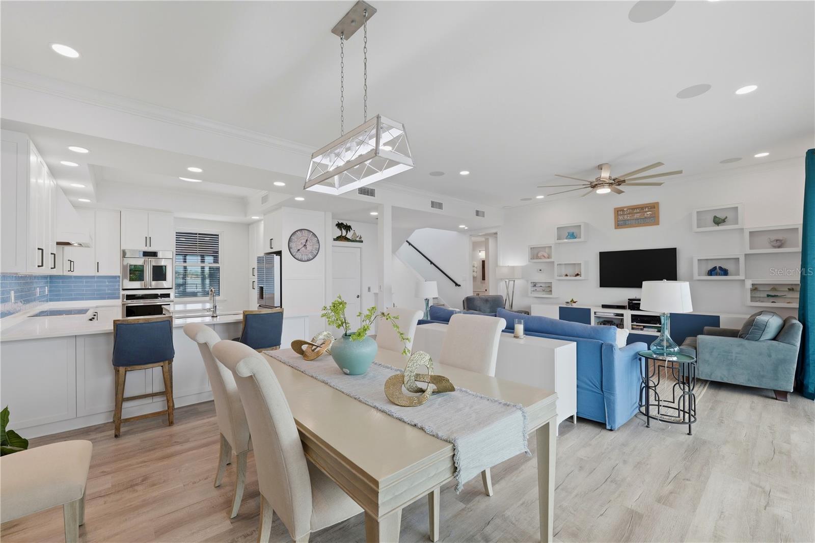 KIPPS COLONY ESTATES AT PASADENA YACHT/COUNTRY CL - Residential