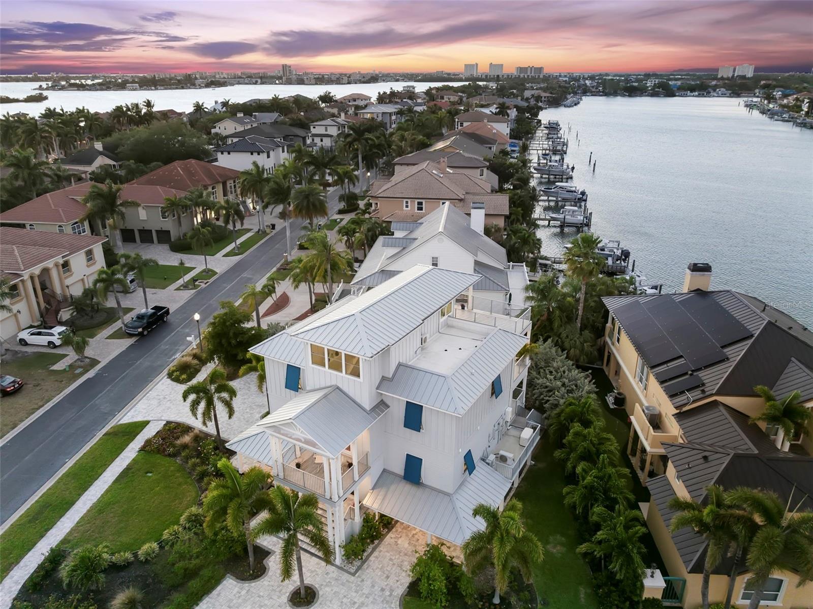 KIPPS COLONY ESTATES AT PASADENA YACHT/COUNTRY CL - Residential