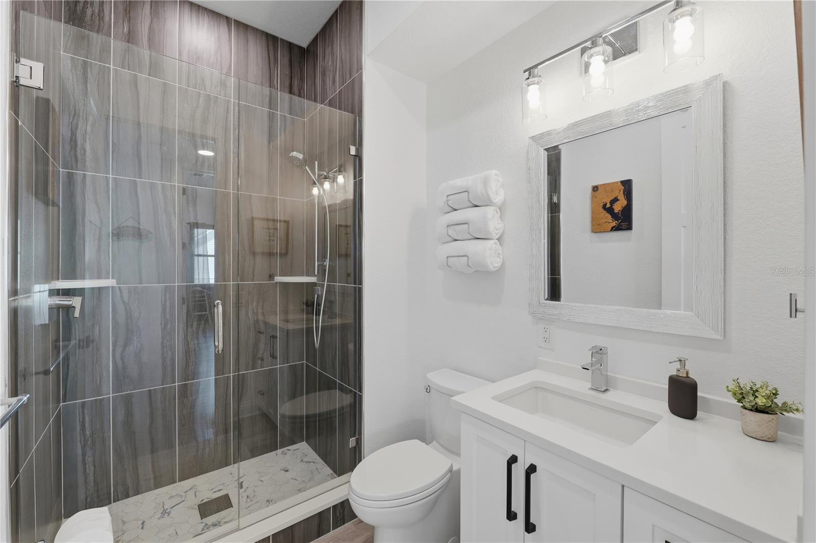 KIPPS COLONY ESTATES AT PASADENA YACHT/COUNTRY CL - Residential