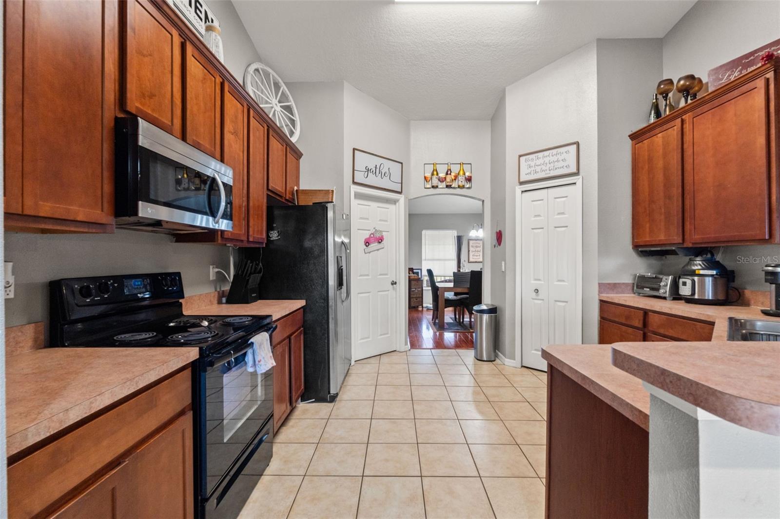 SPRING HILL - Residential