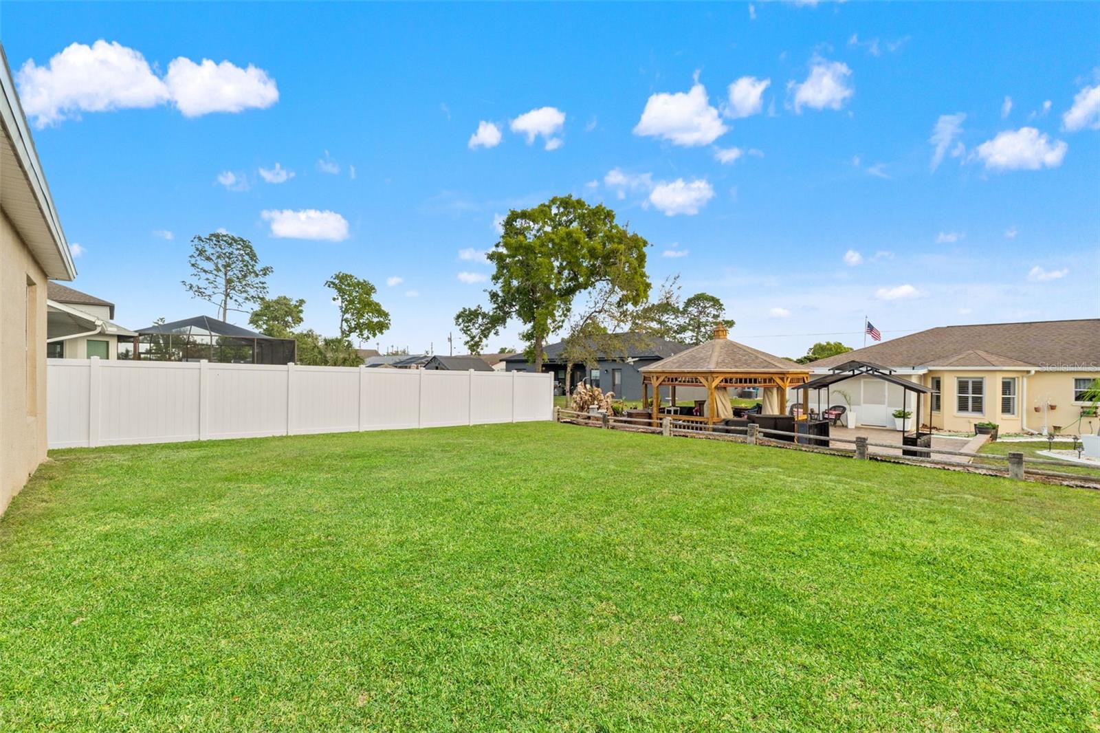 SPRING HILL - Residential